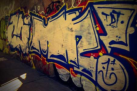 Graffitti on wall